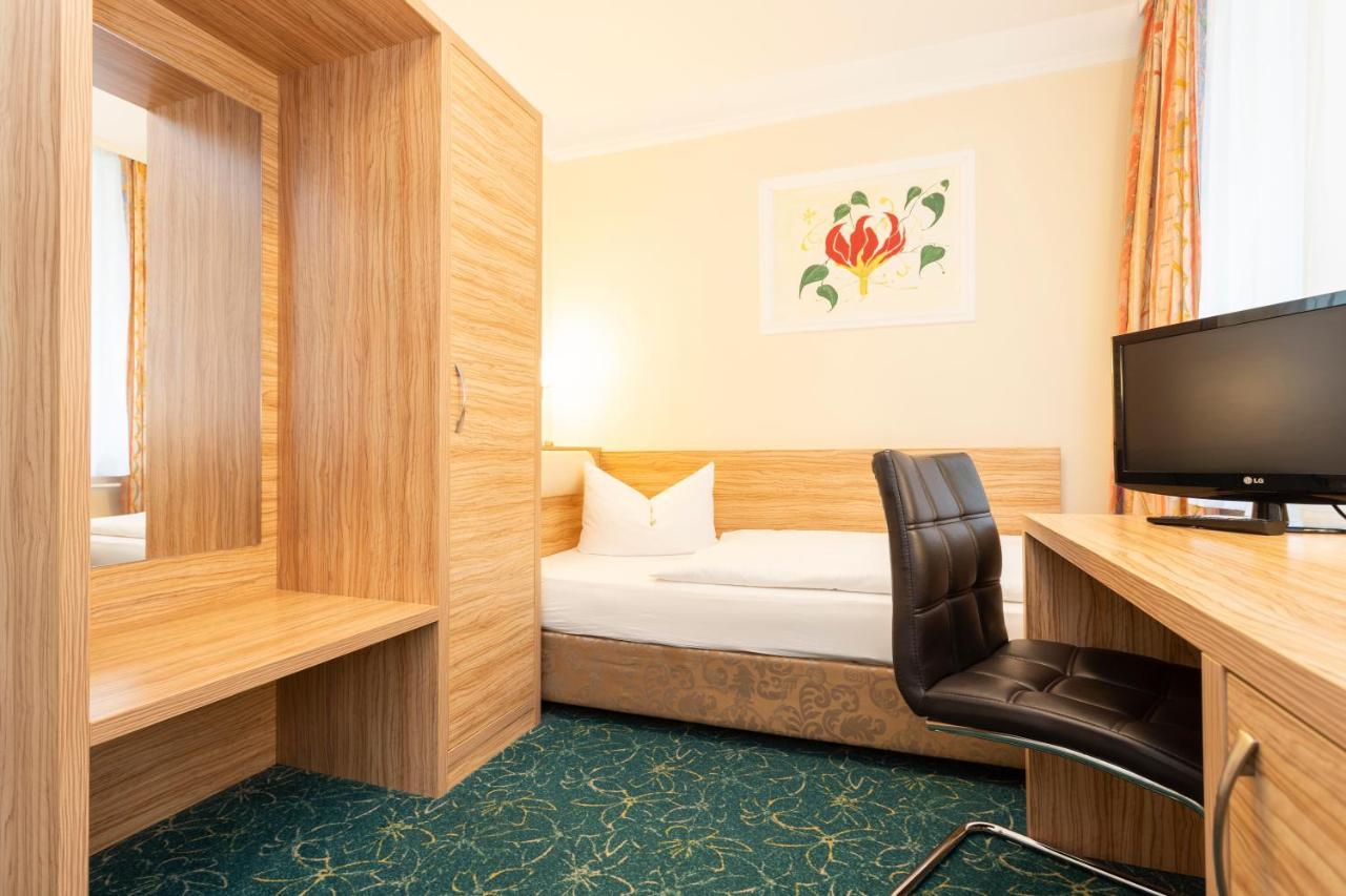 Hotel Palais Am Kleistpark à Frankfurt  Extérieur photo