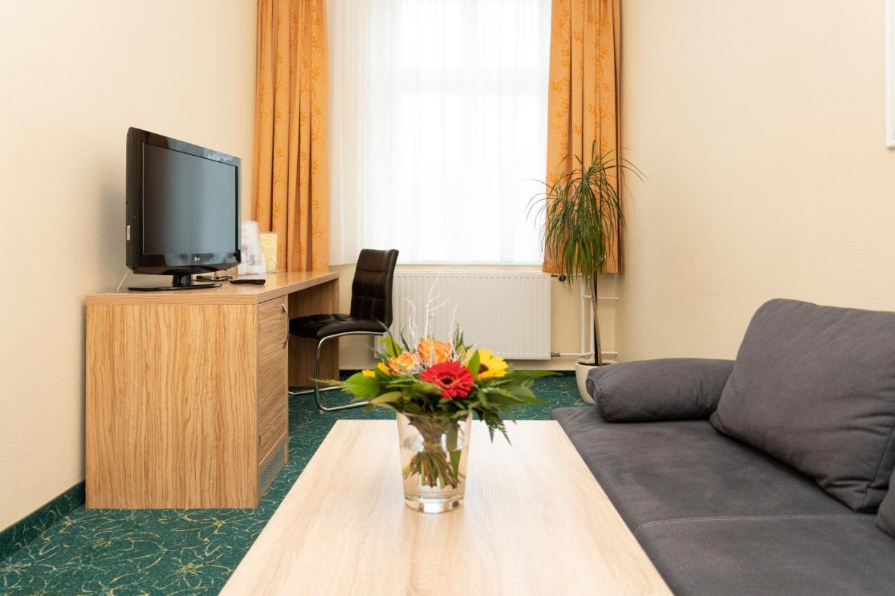 Hotel Palais Am Kleistpark à Frankfurt  Extérieur photo